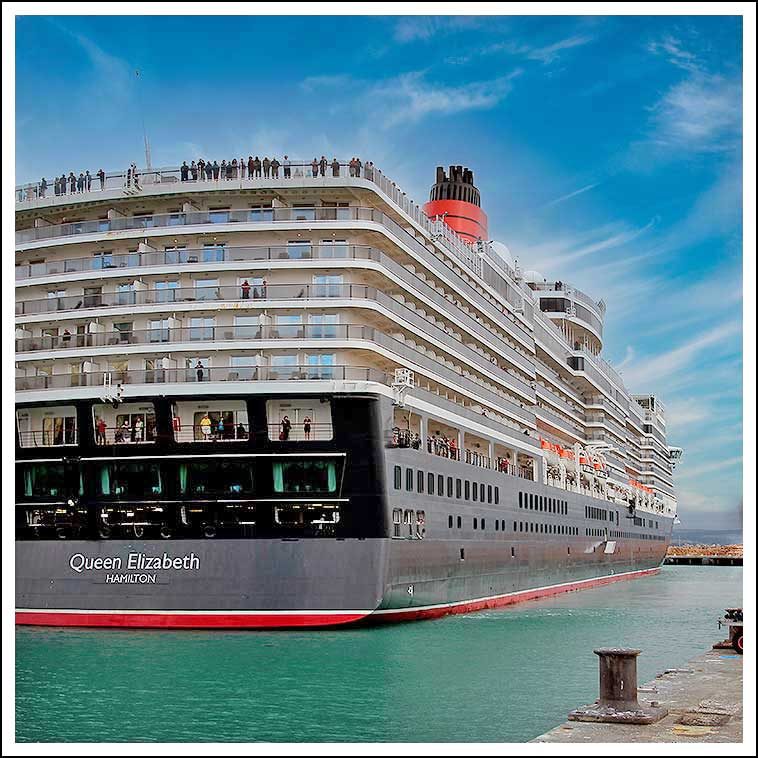 Queen Elizabeth berthed In Napier Port by Hawkes Bay Scenic Tours